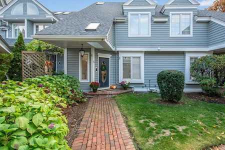 36 Eastern Point Dr #36 Shrewsbury, MA 01545