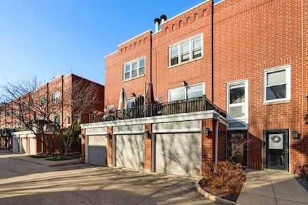 1829 W Oakdale Ave #C Chicago, IL 60657