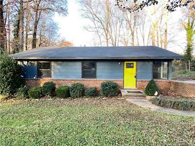4025 Uppergate Ln Charlotte, NC 28215