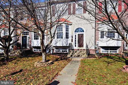 69 Horseman Ct Randallstown, MD 21133