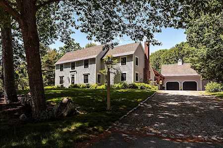 2 Arrowhead Lane Milton, MA 02186