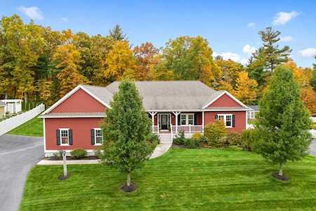 178 Catamount Rd Tewksbury, MA 01876