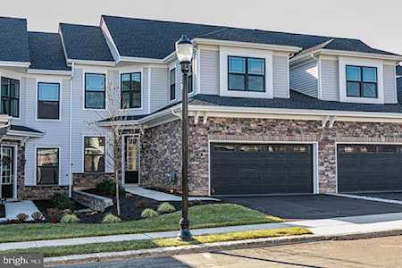 22 Birdie Way Lawrence Township, NJ 08648