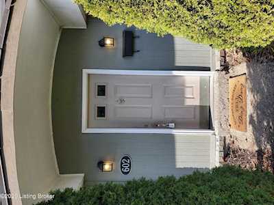 602 La Fontenay Ct Louisville, KY 40223