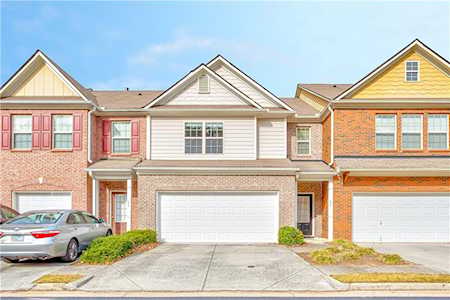 3922 Snipes Ct Lilburn, GA 30047