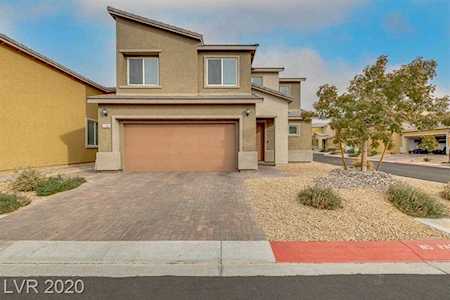 7104 Whispering Falls Dr North Las Vegas, NV 89084