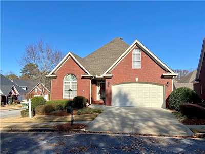 1630 Glenhurst Way Snellville, GA 30078