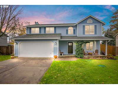 2139 NW Douglas Loop Camas, WA 98607