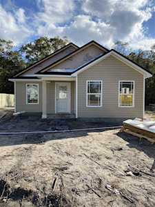 68 John Mills Circle Sopchoppy, FL 32358
