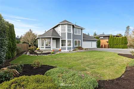 299 Alta Via Dr Camano Island, WA 98282
