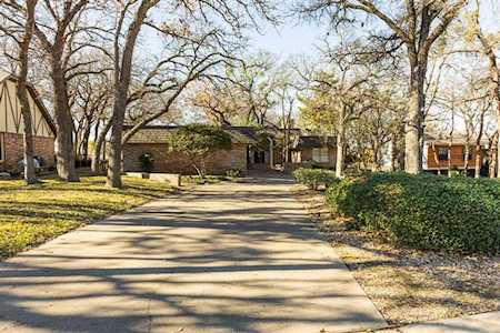 4111 Fairway Drive Granbury, TX 76049