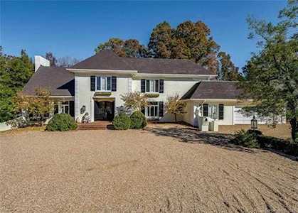 3610 Columbine Circle Charlotte, NC 28211