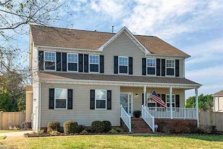 610 Mile Creek Ln Chesapeake, VA 23322