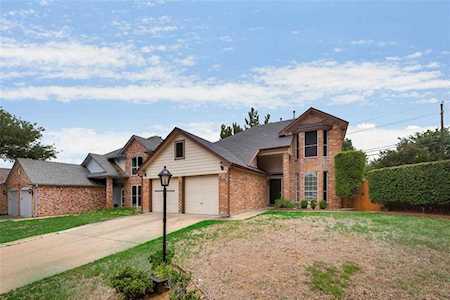 1544 Dublin Circle Grapevine, TX 76051