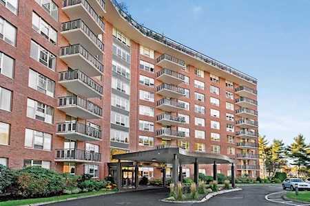280 Boylston St #12 Newton, MA 02467