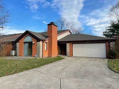 2269 Emily Dr Indianapolis, IN 46260