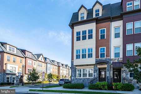 1300 Rolfe St Arlington, VA 22204