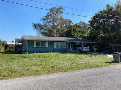 7476 Cass CIRCLE Sarasota, FL 34231