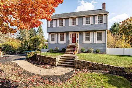20 English Circle North Andover, MA 01845