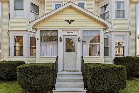 56 Chestnut St. #3 Wakefield, MA 01880