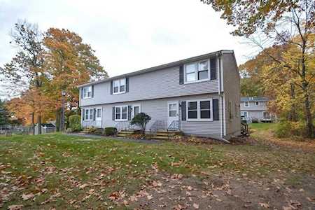270 Sunderland Rd #72 Worcester, MA 01604