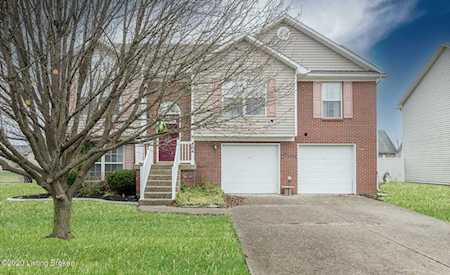 464 Lakes Of Dogwood Blvd Shepherdsville, KY 40165