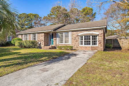18 Endo Dr Charleston, SC 29407