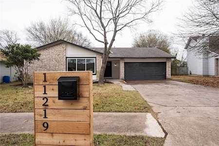 11219 Slippery Elm TRL Austin, TX 78750