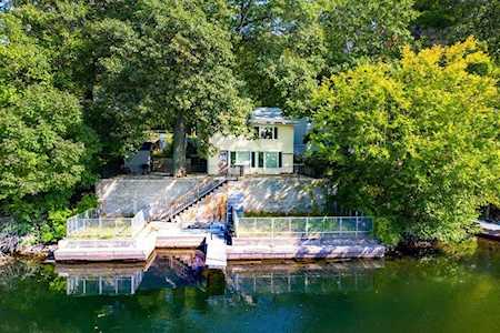 119 Dudley Road Wayland, MA 01778
