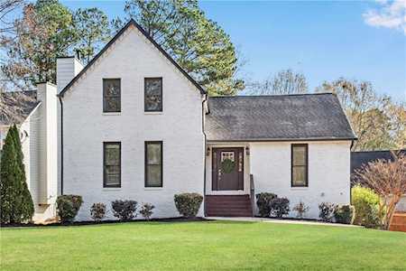 521 Pine Springs Trl SE Marietta, GA 30067