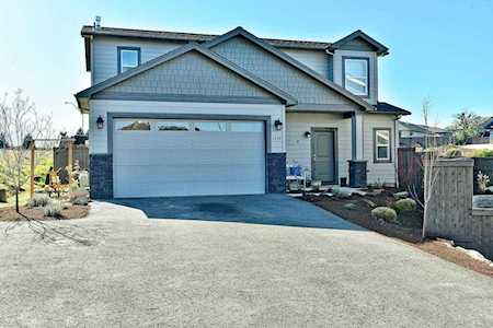 1579 Palermo St Medford, OR 97504
