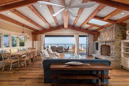 929 Neptune Ave Encinitas, CA 92024
