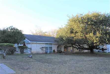 13006 Ben Milam DR Manchaca, TX 78652