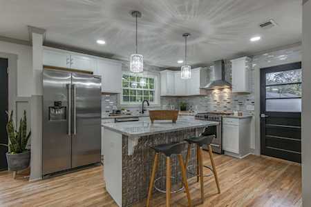 882 Rodney Dr Nashville, TN 37205