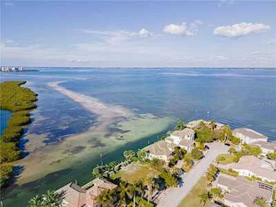 571 Putter Ln Longboat Key, FL 34228