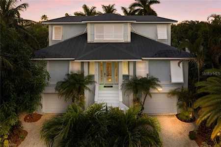 206 Oak Ave Anna Maria, FL 34216