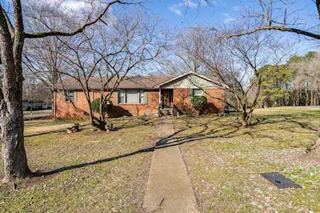 2300 Ridgeland Dr Nashville, TN 37214
