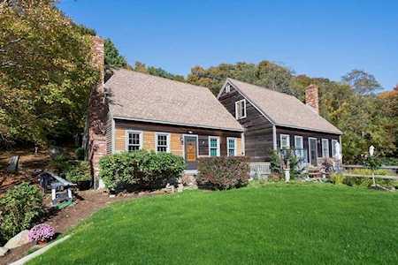 11 Frank St #A Rockport, MA 01966