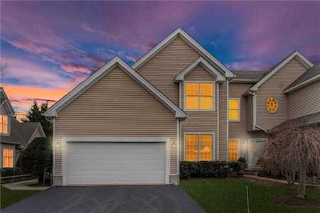 8 Starling Way West Warwick, RI 02893