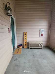 1825 S 330th St #F201 Federal Way, WA 98003