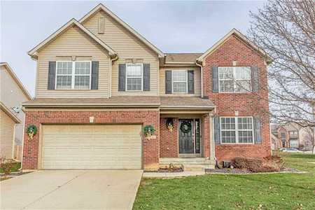 6236 Eagle Lake Dr Zionsville, IN 46077