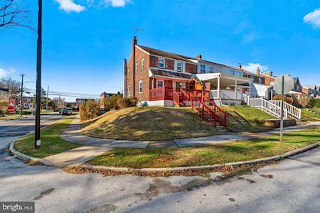 697 Clymer Ln Ridley Park, PA 19078