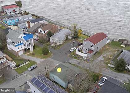 4017 14th St Chesapeake Beach, MD 20732