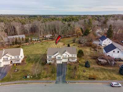 8 Pineo Farms Rd Seabrook, NH 03874