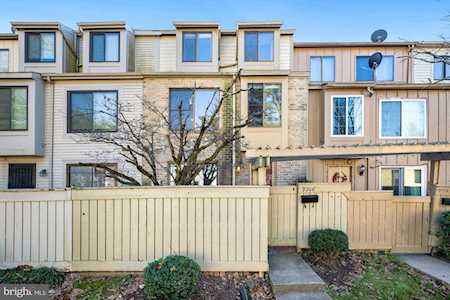 9206 Chadburn Place Gaithersburg, MD 20886