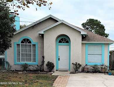 95 13th St Atlantic Beach, FL 32233