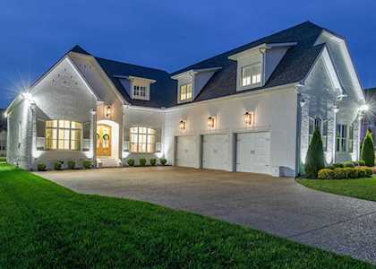 4004 Cardigan Ln Spring Hill, TN 37174