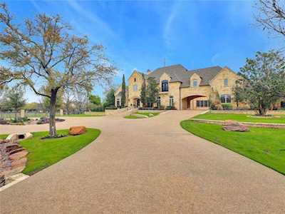2535 N White Chapel Boulevard Southlake, TX 76092