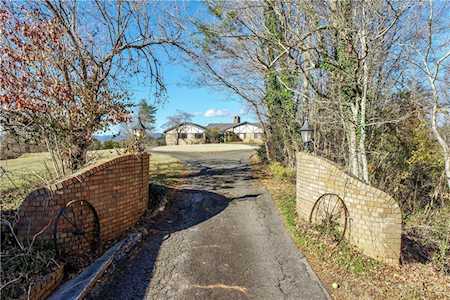 285 Mountain View Dr Dahlonega, GA 30533