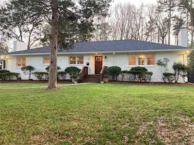 1227 Lynbrook Dr Charlotte, NC 28211